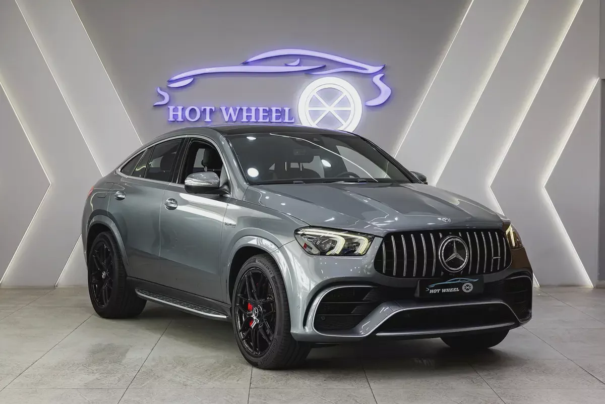 2021 - Mercedes-Benz GLE 63s AMG - V8 for 299,000.00 AED-1-1