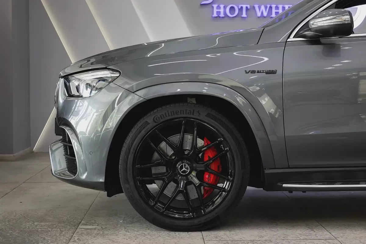 2021 - Mercedes-Benz GLE 63s AMG - V8 for 299,000.00 AED-5-5