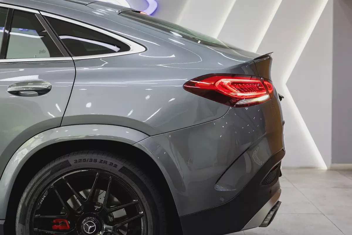 2021 - Mercedes-Benz GLE 63s AMG - V8 for 299,000.00 AED-7-7