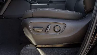 Toyota Prado ADVENTURE (LHD) TOYOTA PRADO 250 WX 2.4P AT ADVENTURE MY2025– BLACK-16
