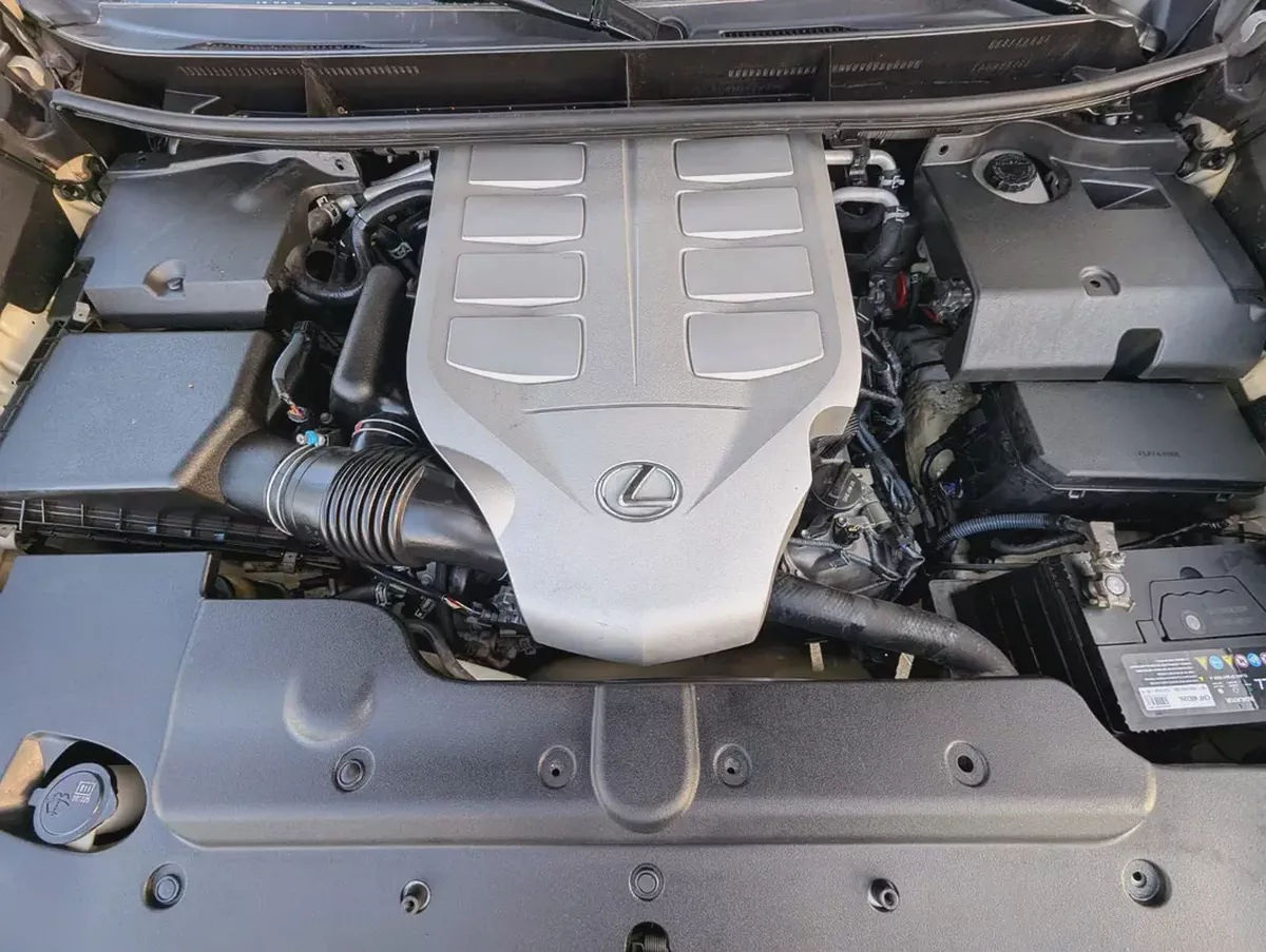 LEXUS GX460 2016 FULL OPTION IN EXCELLENT CONDITION-8-8