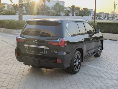 Lexus LX 570 Base 2018 | GCC Specs | Pristine Condition-3