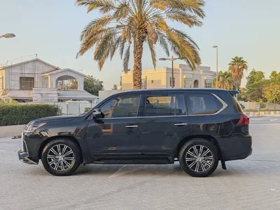 Lexus LX 570 Base 2018 | GCC Specs | Pristine Condition-4