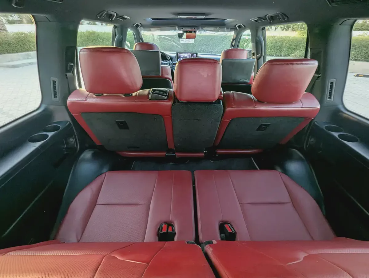 Lexus LX 570 Base 2018 | GCC Specs | Pristine Condition-15-15