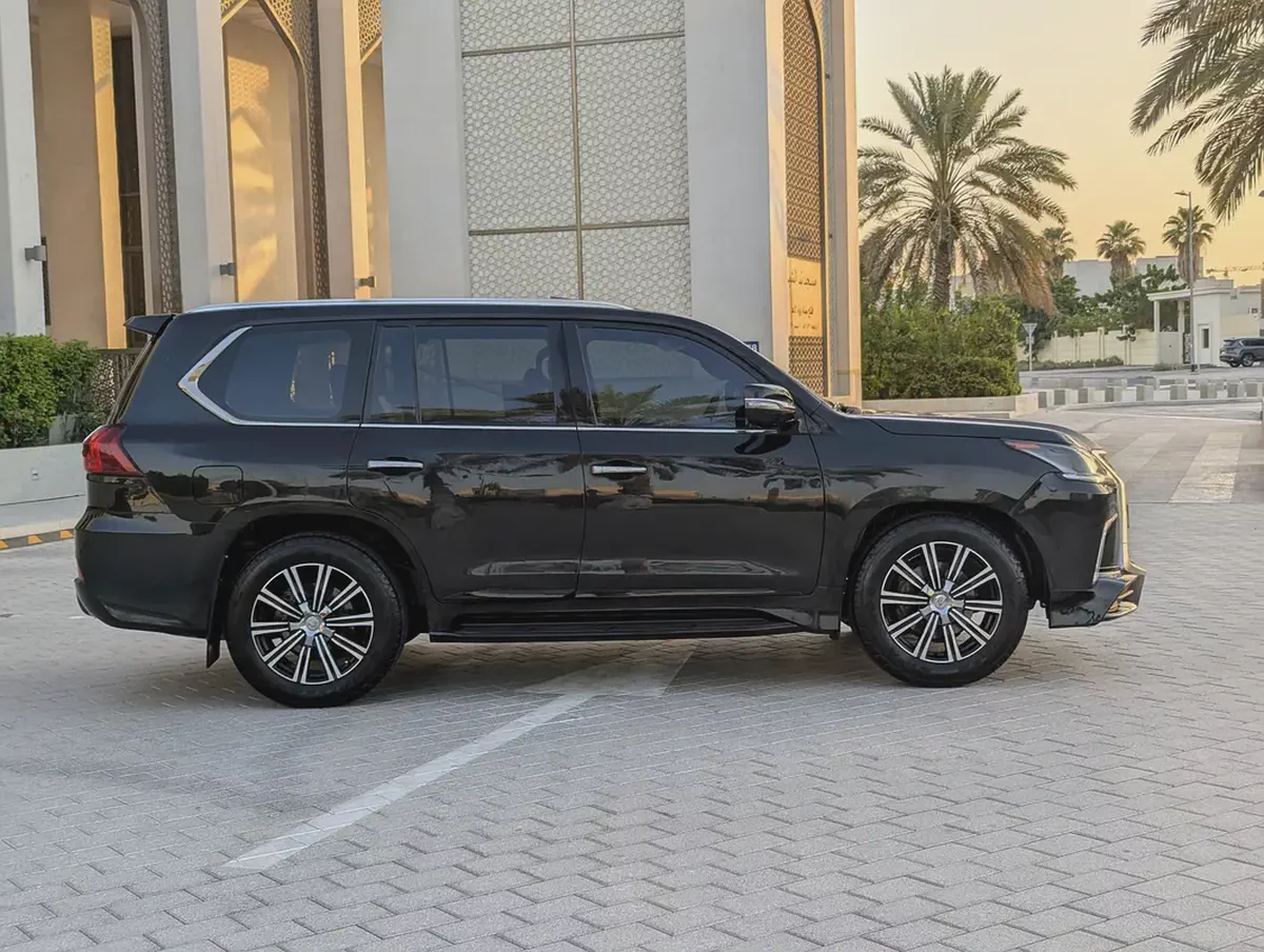 Lexus LX 570 Base 2018 | GCC Specs | Pristine Condition-5-5