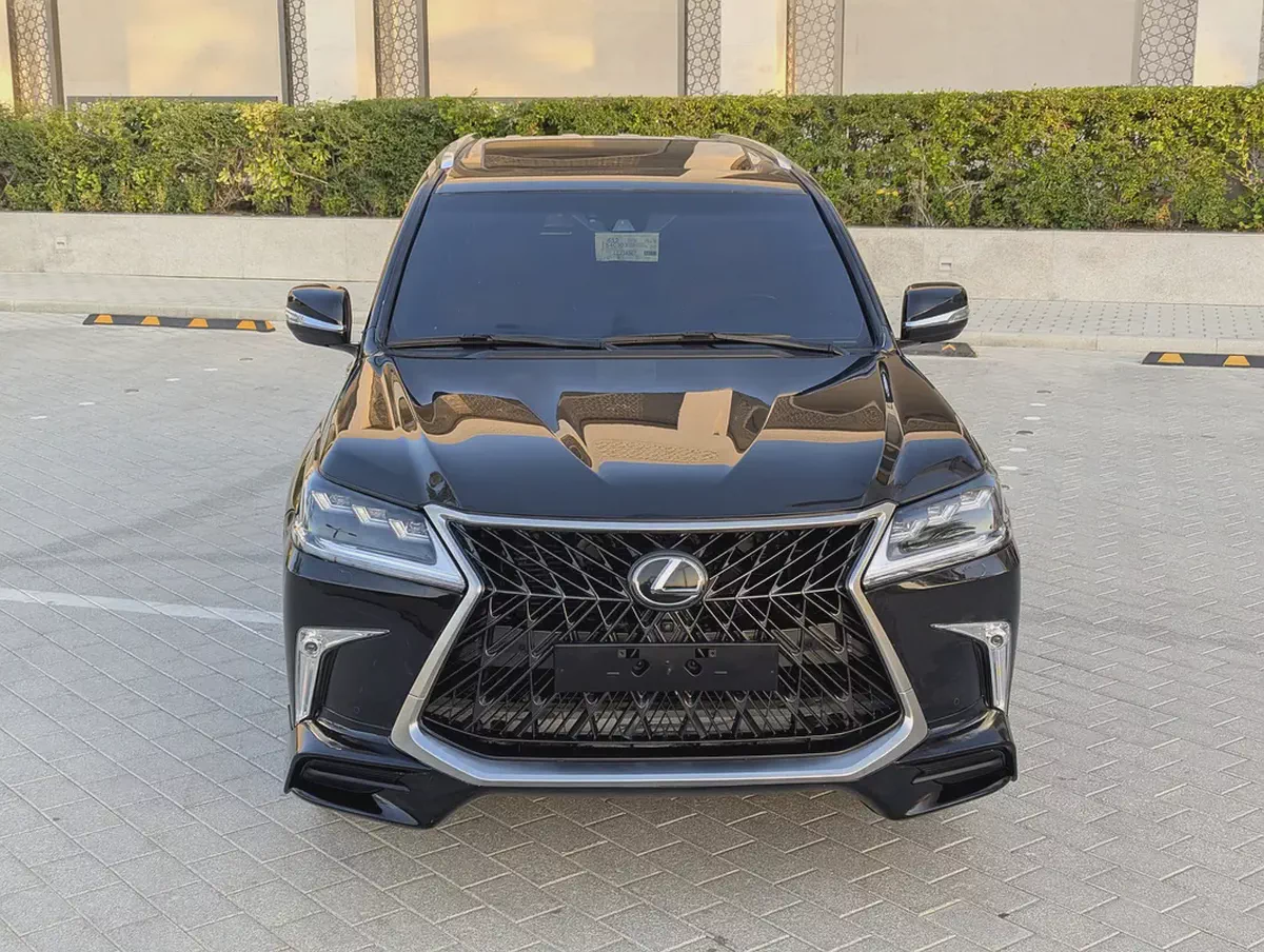 Lexus LX 570 Base 2018 | GCC Specs | Pristine Condition-6-6