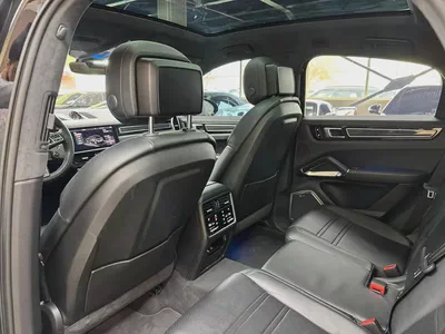 Porsche Cayenne Turbo 2020 under warranty-10