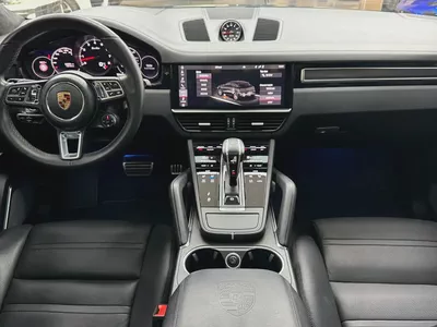Porsche Cayenne Turbo 2020 under warranty-11