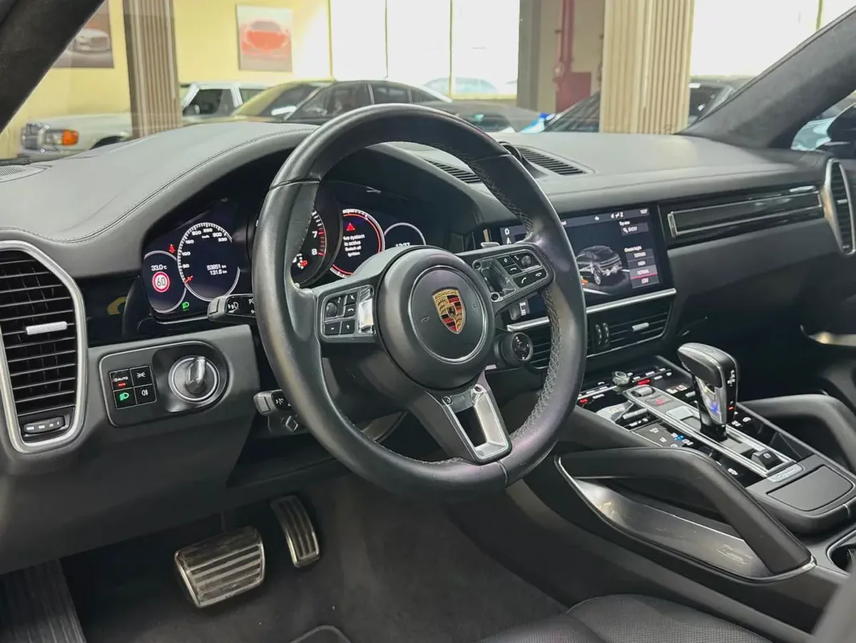 Porsche Cayenne Turbo 2020 under warranty-16-16