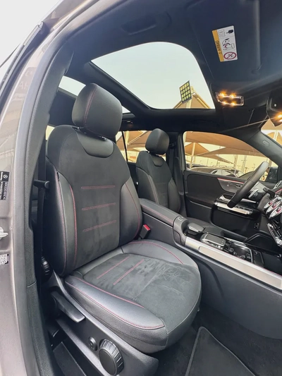Mercedes Benz GLB250 4MATIC AMG 2022 fully loaded-16