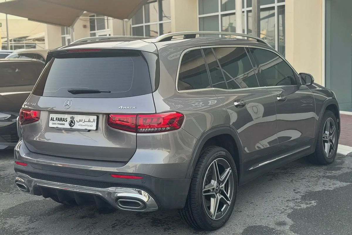 Mercedes Benz GLB250 4MATIC AMG 2022 fully loaded-5-5