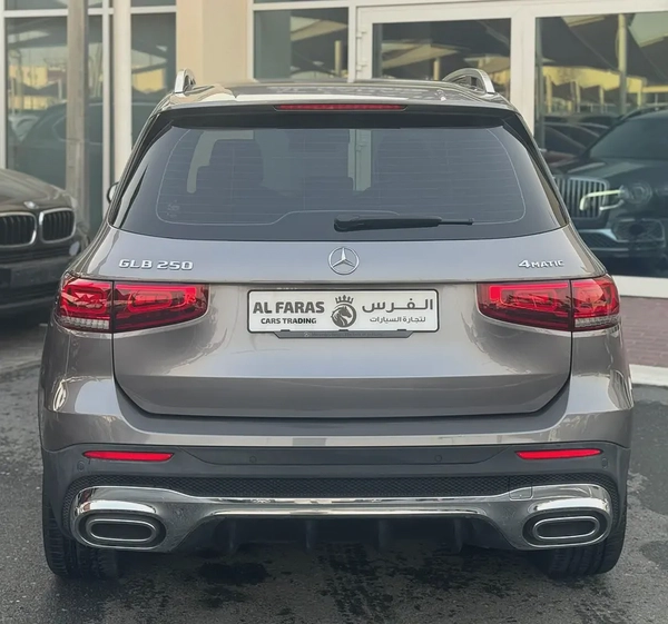 Mercedes Benz GLB250 4MATIC AMG 2022 fully loaded