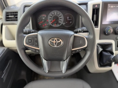 Toyota Hiace  3.5L Cargo manual 2026-11