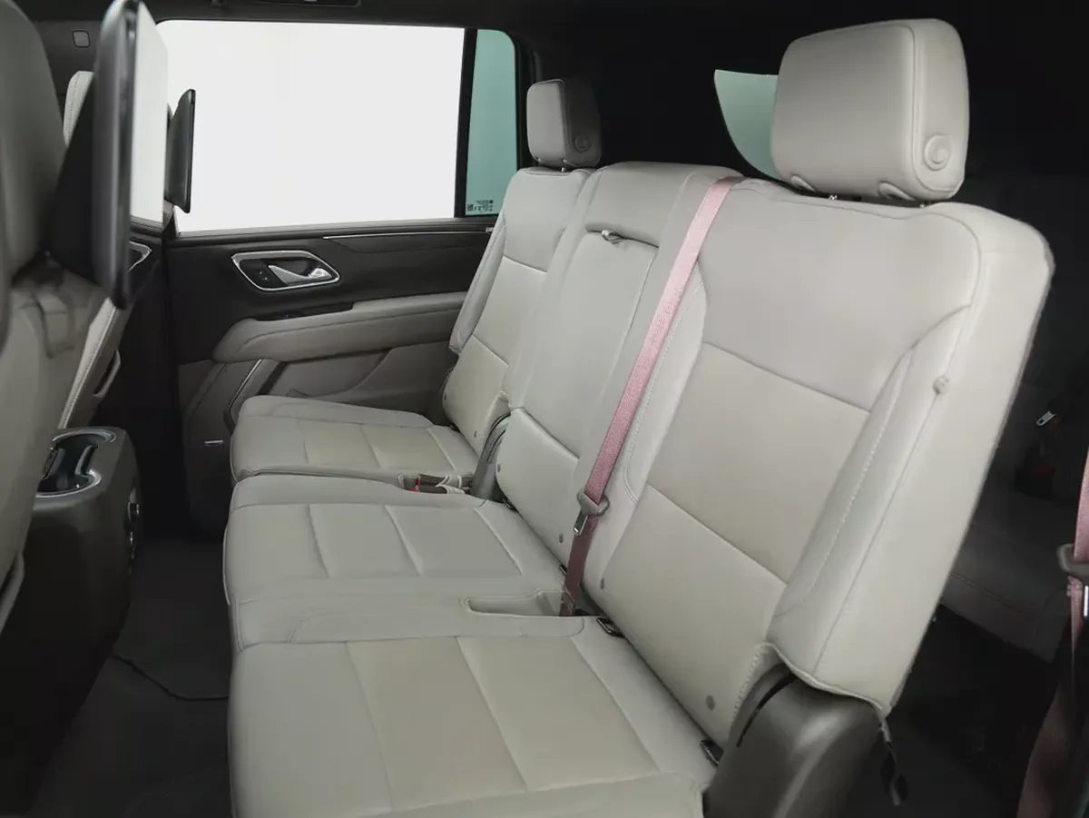 Chevrolet Suburban LT 2023 GCC Specs-12-12