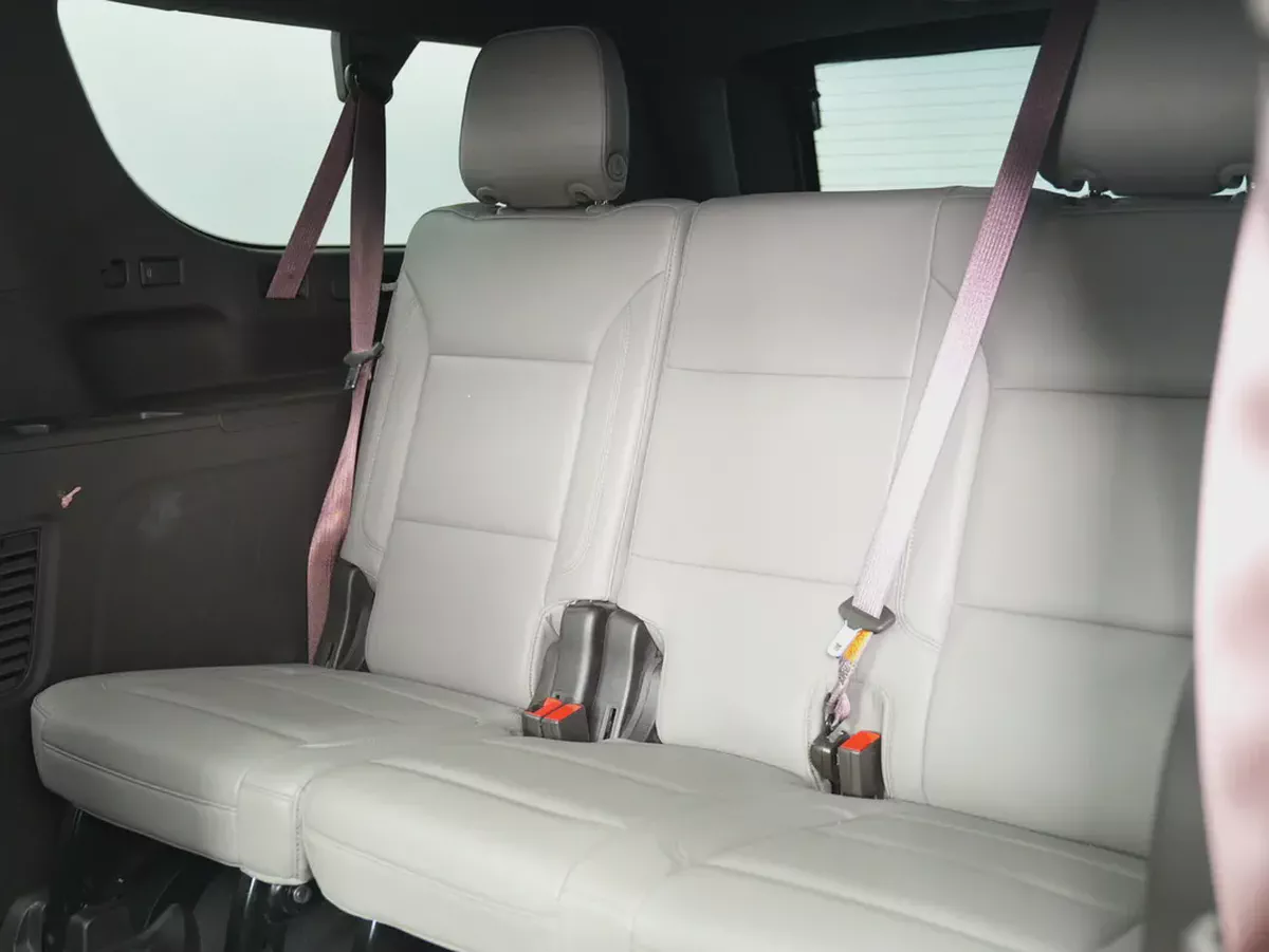 Chevrolet Suburban LT 2023 GCC Specs-14-14