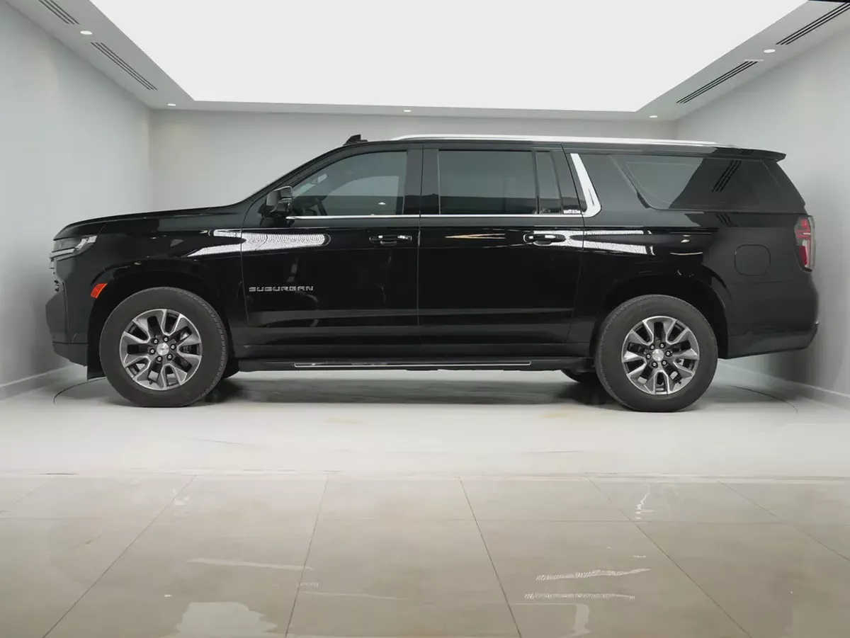 Chevrolet Suburban LT 2023 GCC Specs-3-3
