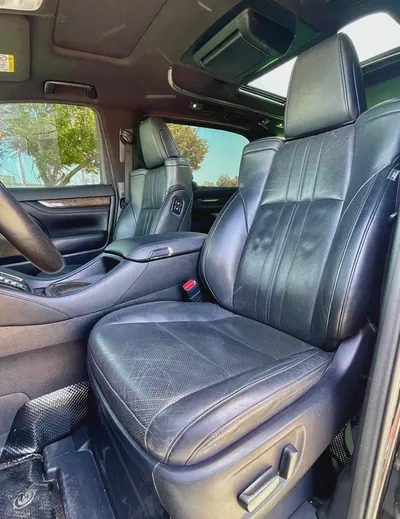 2020 Toyota Alphard EXECUTIVE LOUNGE - Japanese Specs-12