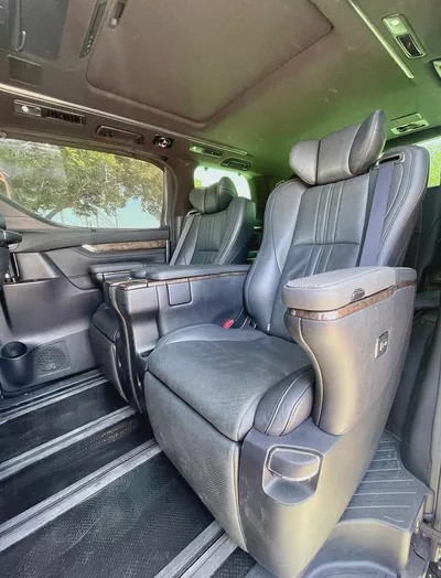 2020 Toyota Alphard EXECUTIVE LOUNGE - Japanese Specs-14