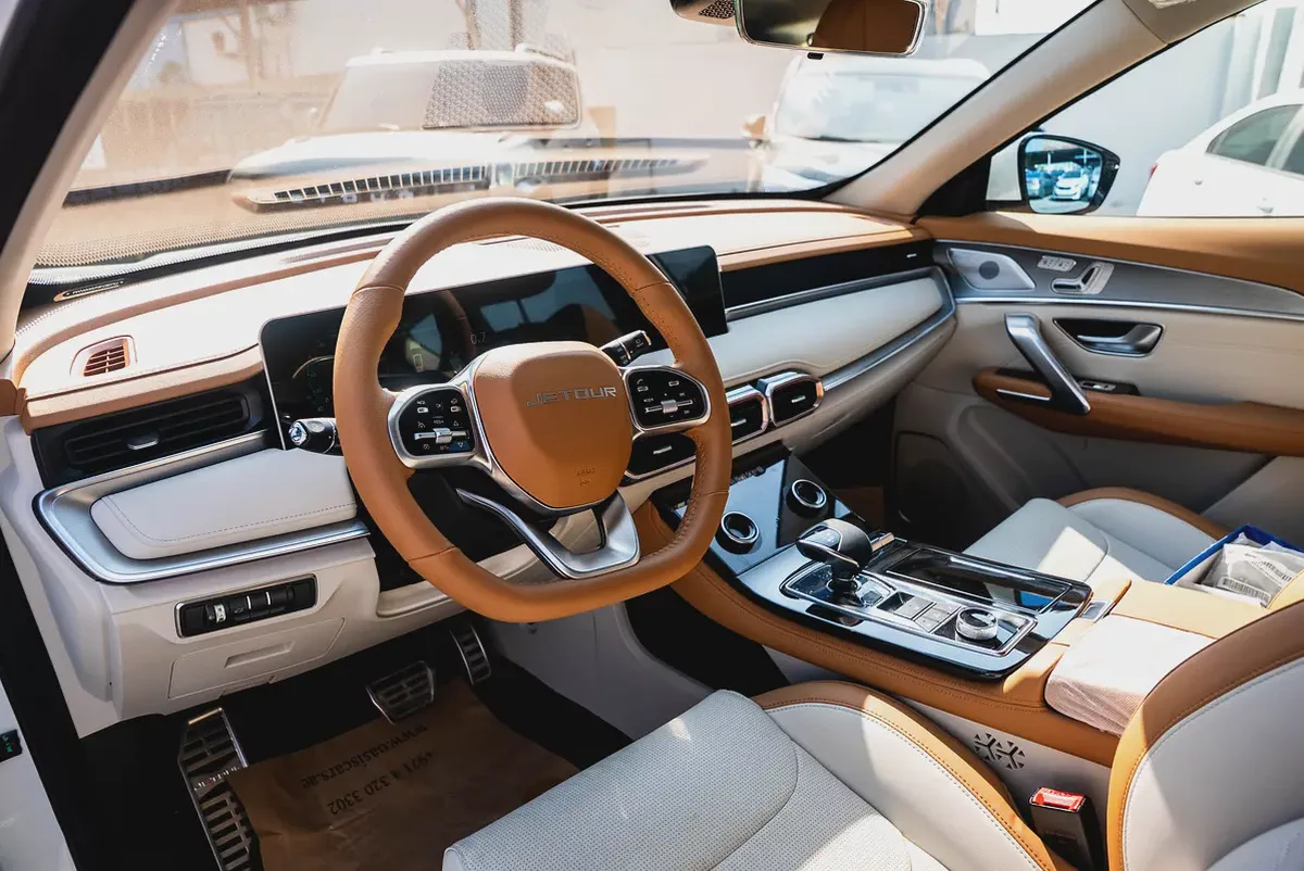 Jetour X70 Plus Luxury 2025 Low Mileage GCC 1.6L Turbo 4 Cylinders-4-4