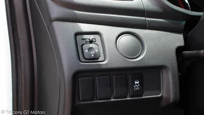 Mitsubishi L200 GLS L200 2.4L DIESEL 4WD 2023-12