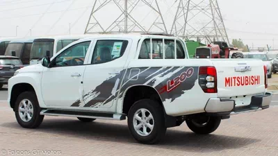 Mitsubishi L200 GLS L200 2.4L DIESEL 4WD 2023-5