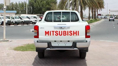 Mitsubishi L200 GLS L200 2.4L DIESEL 4WD 2023-6