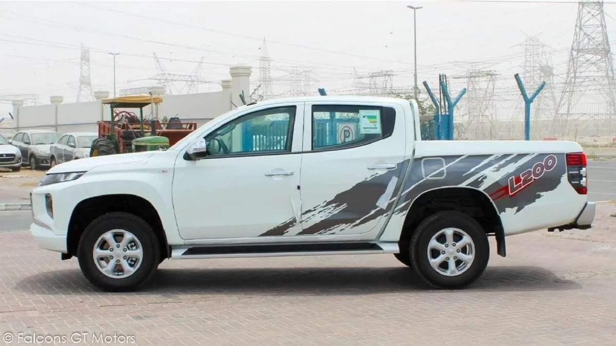 Mitsubishi L200 GLS L200 2.4L DIESEL 4WD 2023-4-0