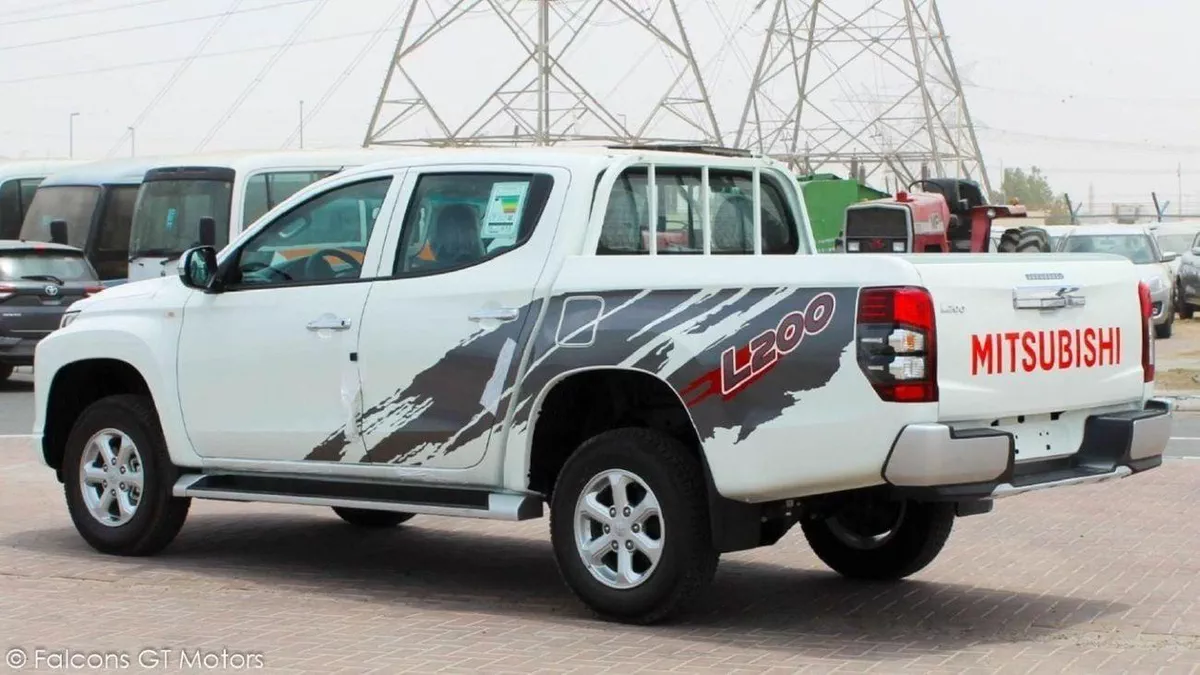 Mitsubishi L200 GLS L200 2.4L DIESEL 4WD 2023-5-0
