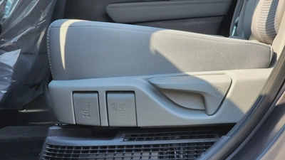 2023 Toyota Highlander GLE Hybrid (Grey)-6