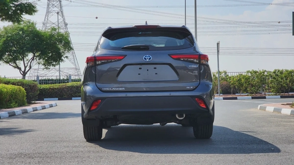 2023 Toyota Highlander GLE Hybrid (Grey)