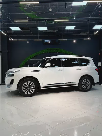 Pristine 2020 Nissan Patrol LE Titanium - GCC Specs-0