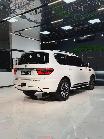Pristine 2020 Nissan Patrol LE Titanium - GCC Specs-11