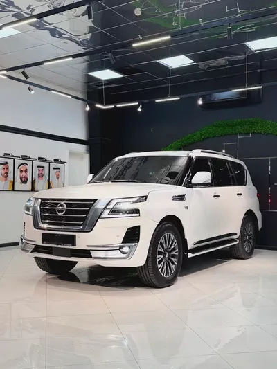 Pristine 2020 Nissan Patrol LE Titanium - GCC Specs-1