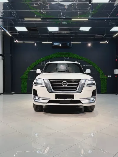 Pristine 2020 Nissan Patrol LE Titanium - GCC Specs-3