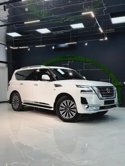 Pristine 2020 Nissan Patrol LE Titanium - GCC Specs-4