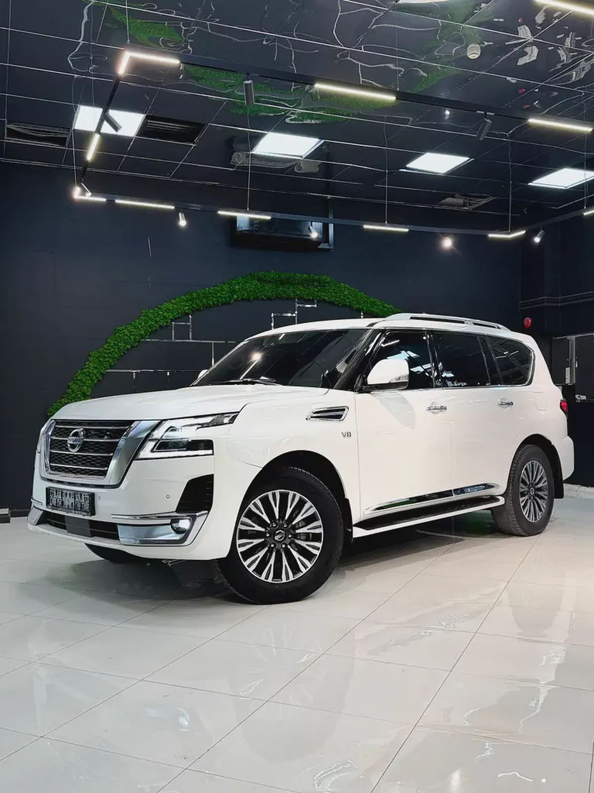Pristine 2020 Nissan Patrol LE Titanium - GCC Specs-2-2