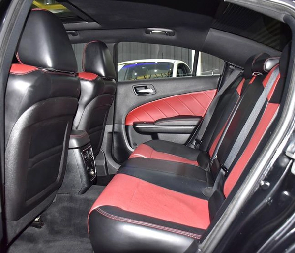 Dodge Charger SRT8 ( 2013 Model ) in Black Color GCC Specs