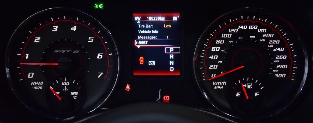 Dodge Charger SRT8 ( 2013 Model ) in Black Color GCC Specs-7-7