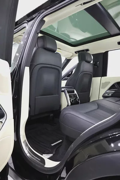2022 Land Rover Range Rover Vogue SE Canadian Specs-16
