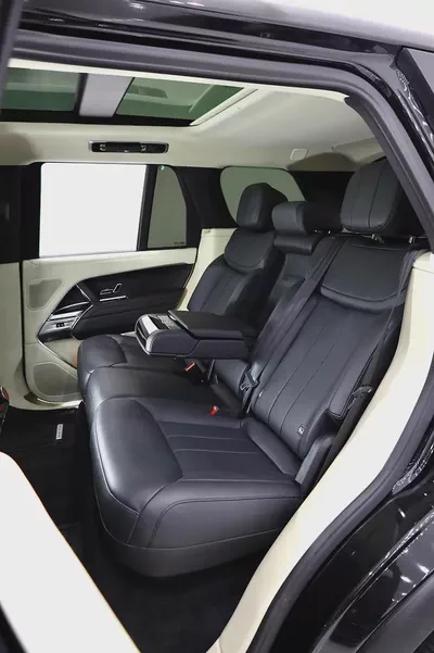 2022 Land Rover Range Rover Vogue SE Canadian Specs-17