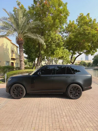 2022 Land Rover Range Rover Vogue SE Canadian Specs-4