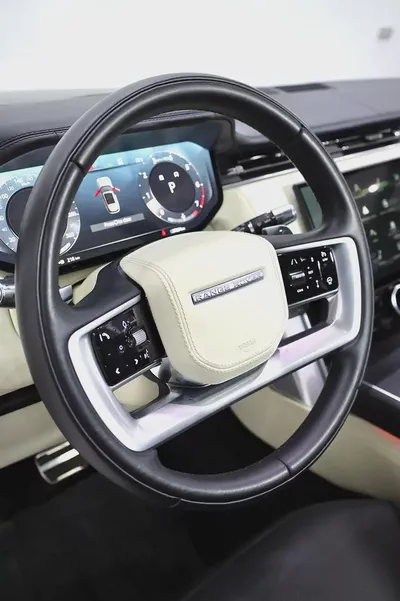 2022 Land Rover Range Rover Vogue SE Canadian Specs-5