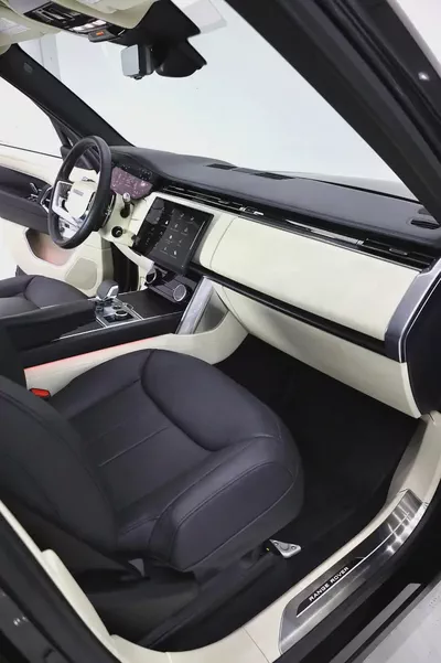 2022 Land Rover Range Rover Vogue SE Canadian Specs-6