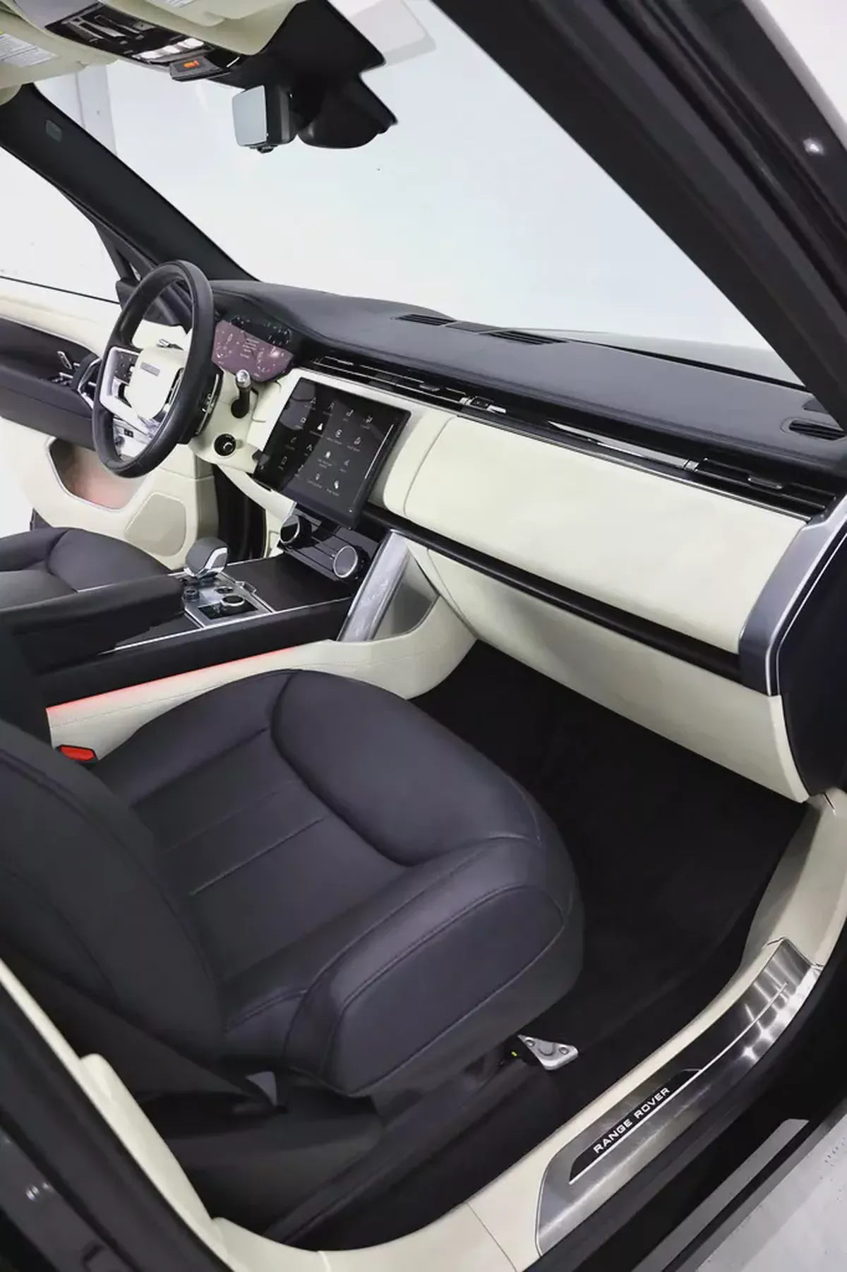2022 Land Rover Range Rover Vogue SE Canadian Specs-6-6