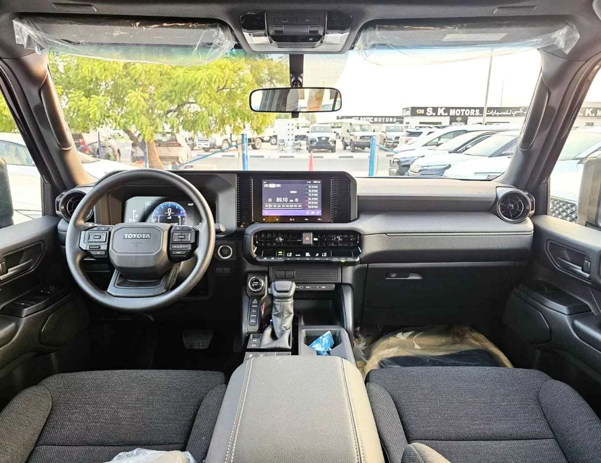 Toyota Prado TURBO ALL ROUNDER || 2.4L PETROL V4 | SUNROOF | DIFF-LOCK | RR CAMERA | ALLOY WHEELS | SQUARE LIGHTS-16-0