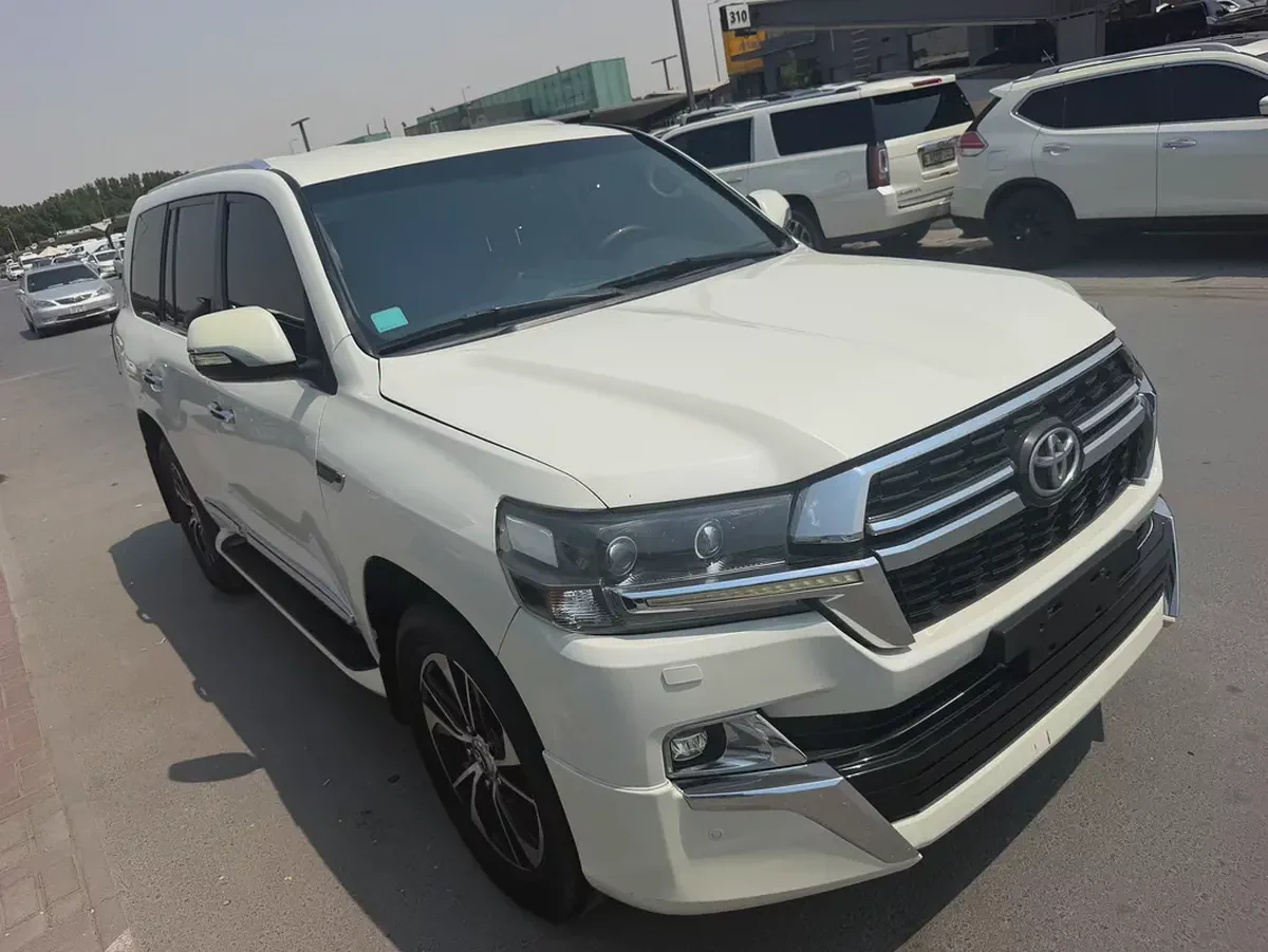Toyota Land Cruiser GXR 2009 look 2021 GCC Specs-1-1