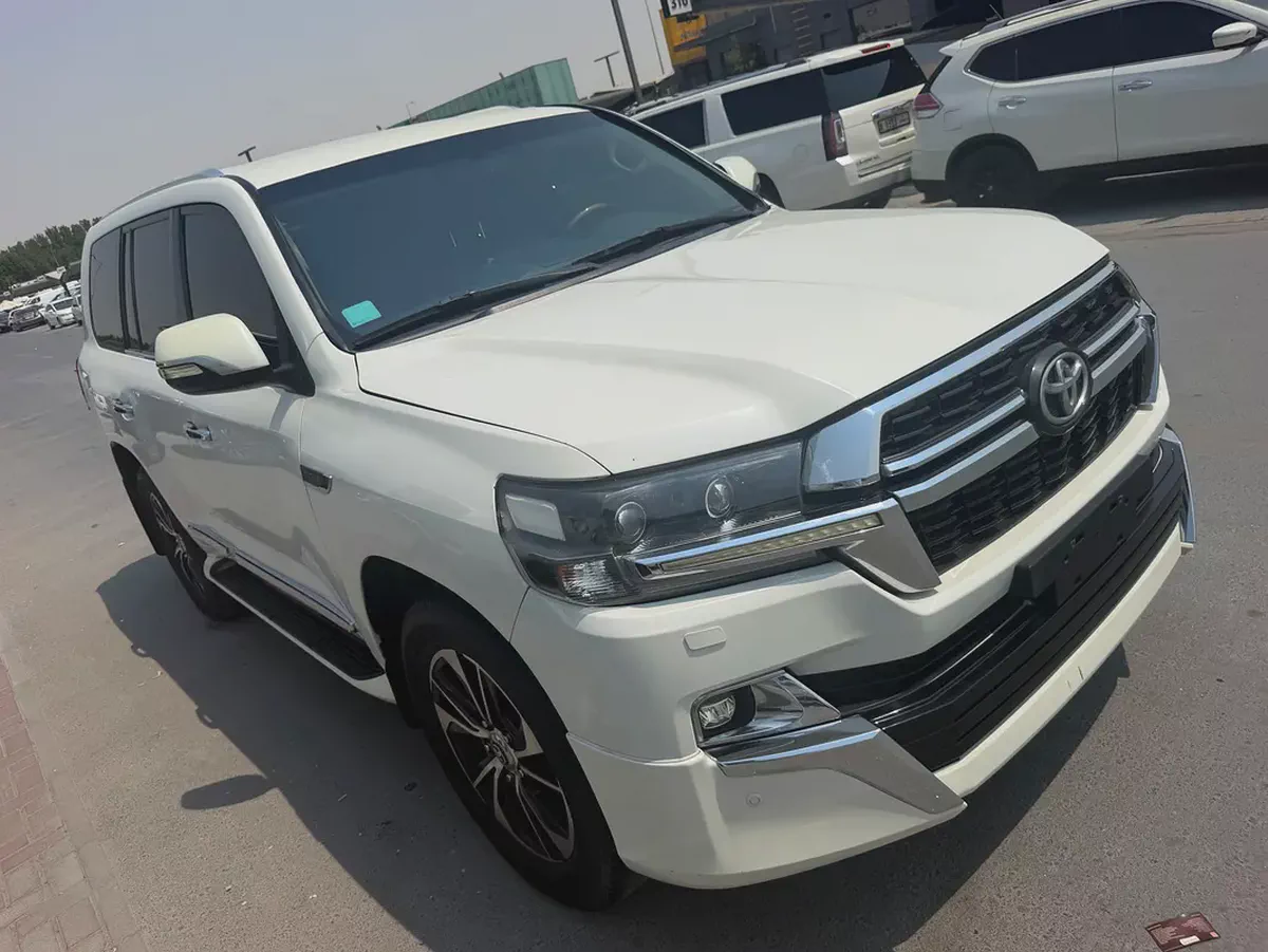 Toyota Land Cruiser GXR 2009 look 2021 GCC Specs-7-7