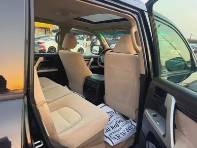 Toyota Land Cruiser GXR 2010 GCC Specs-9