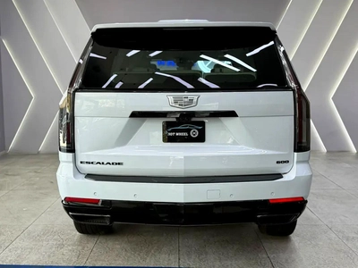 2026 - Cadillac Escalade Sport Platinum - V8 Prestige Condition-16