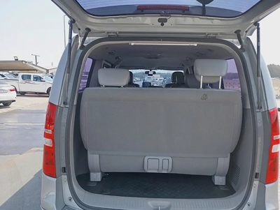 Hyundai H1 GLS 2017 - Korean Specs - Perfect for Family or Business-12